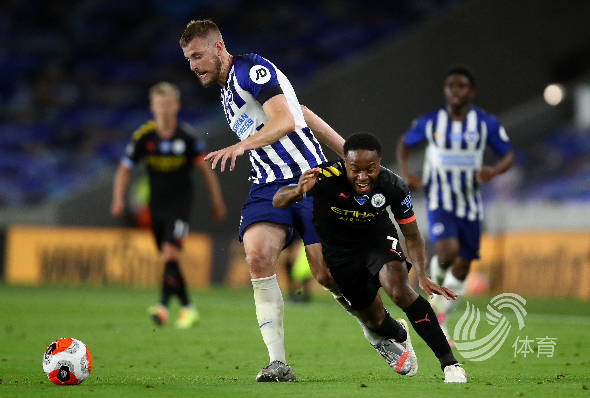 在接受电台 在接受电台