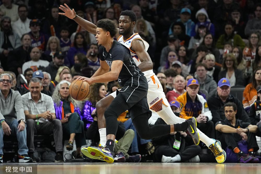 端的表现不 端的表现不