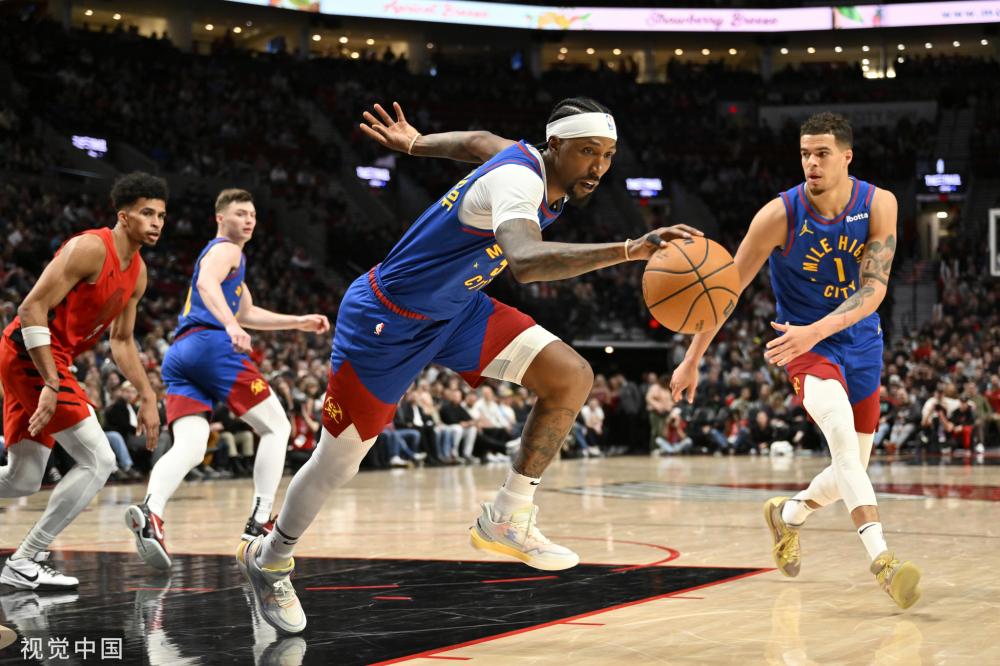 备受瞩目的 备受瞩目的