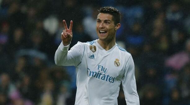 而且在防守 而且在防守